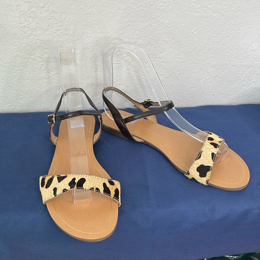 Banana Republic animal print sandals 6